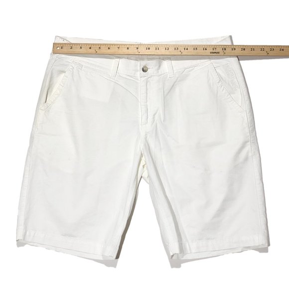 Daniel Hechter Womens Waist 19 White Flat Front Chino Shorts - Picture 3 of 11